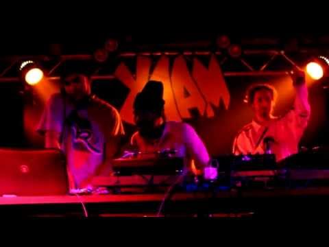 Blessed Love & Sensi Movemet @ YAAM