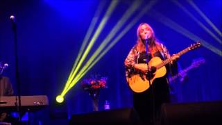 Gretchen Peters Everything Falls Away