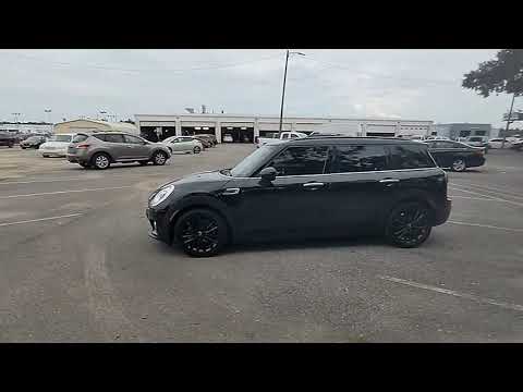 2017 MINI Clubman B8248A