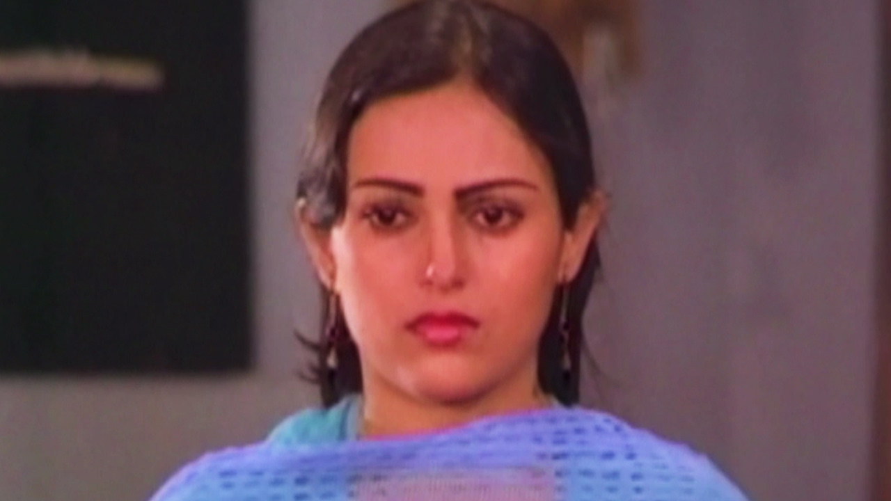 Kaanal Alaigalile Song Lyrics | Kalyana Agathigal