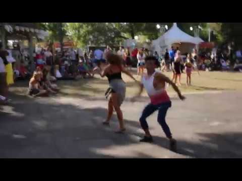 Best Flash Mob Proposal Fringe Festival (Bruno Mars Marry You)