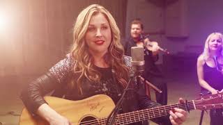 Sunny Sweeney - From a Table Away (2019)