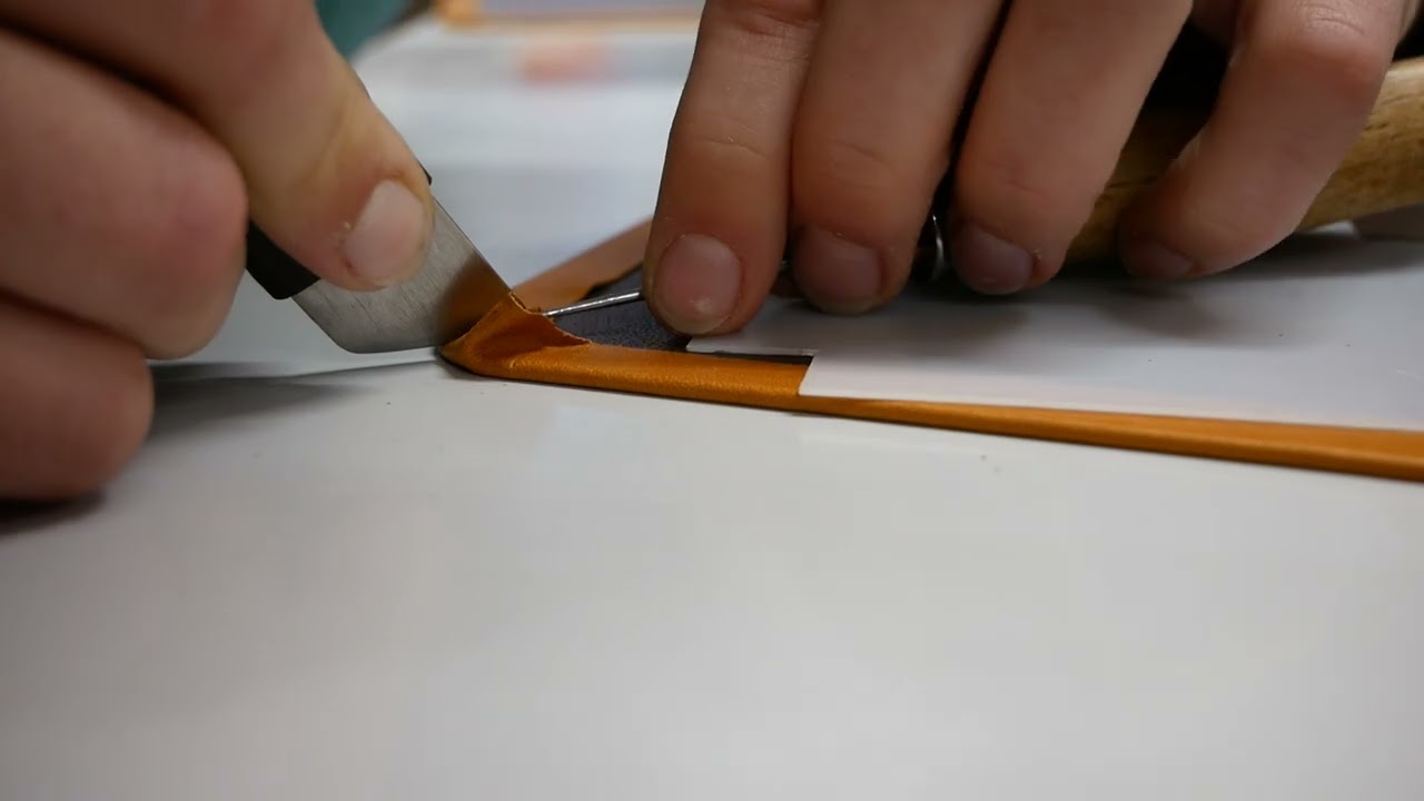 Schuyler Bibles: Pleating the Corners