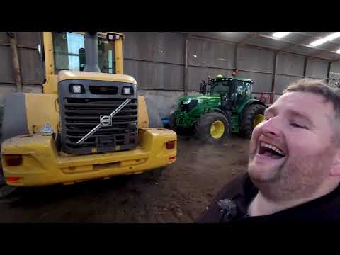 DonkeyCam - DJ McKay & Son Machinery Shed Walkaround Vlog
