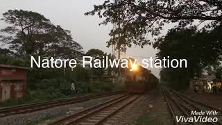 preview picture of video 'Natore railway station train passing'