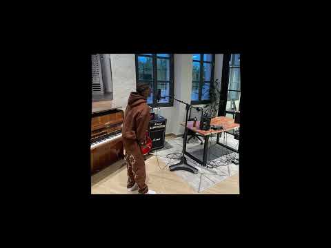 THAHOMEY X DIRTYICEBOYZ  X PLAYBOI CARTI TYPE BEAT - KIWI (prod.Bubblemaw)