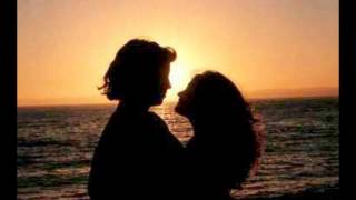 La Fuerza Del Destino - Mecano (Letra en español)