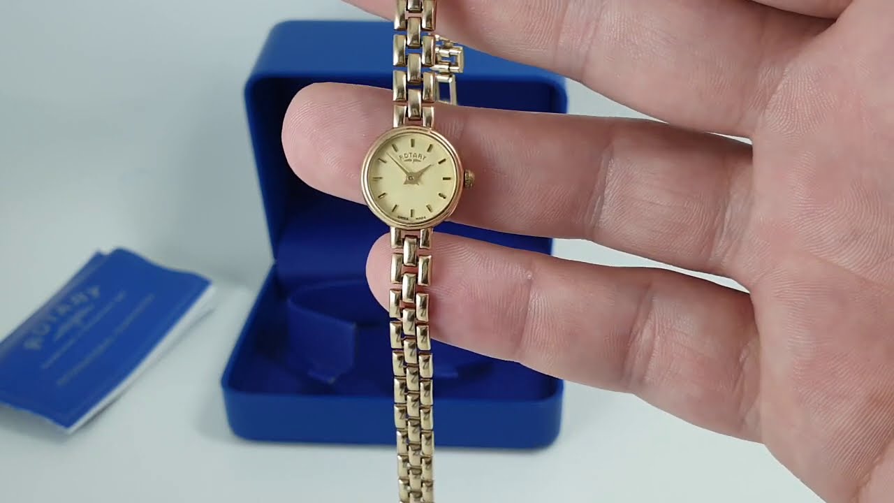 2000 Ladies Rotary 9k gold bracelet watch with box and papers