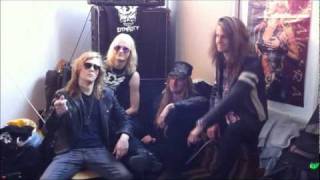 DYNAZTY diggar GINZA - GINZA headbangar till DYNAZTY