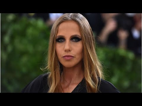 These Are the Wealthiest Heirs In the World ,Allegra Versace – $900 Million