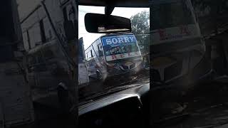 preview picture of video 'Bus Rela solo-purwodadi dihantam GrandMax'