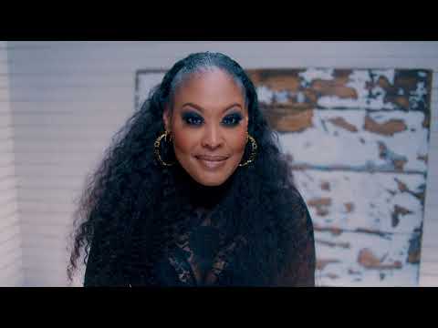 Pace Yourself - Tanya Nolan feat. Raheem DeVaughn [Official Music Video]