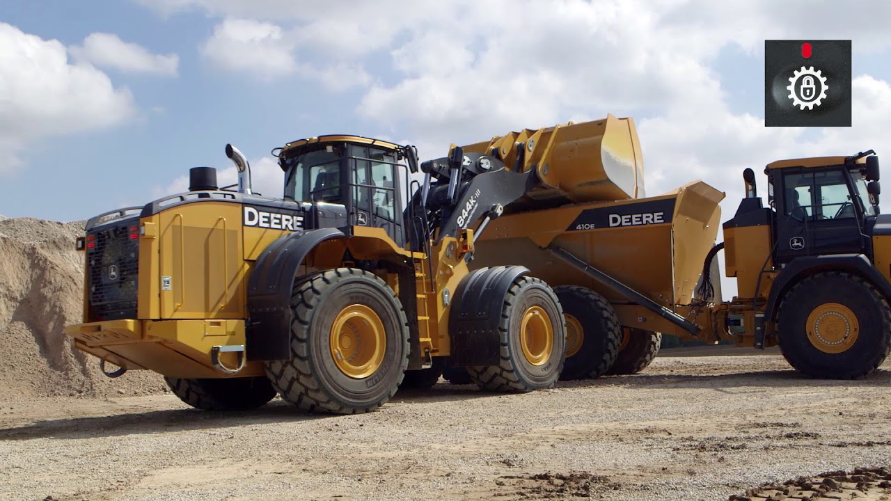 Loading Efficiently with John Deere Production-Class Wheel Loaders