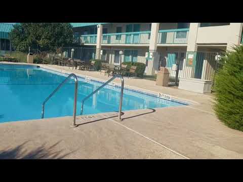 Quality Inn Deming (Off Interstate 10) Motel and Room Tour