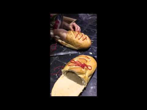 download lagu mp3 mp4 Slippers That Look Like Bread, download lagu Slippers That Look Like Bread gratis, unduh video klip Slippers That Look Like Bread