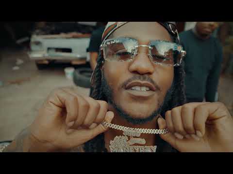 MB Quon -  Moves Freestyle (Dir. by @RichNerdsProductions )