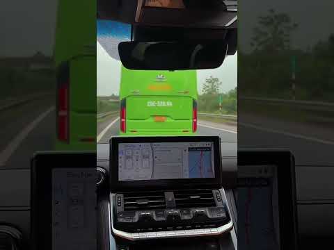 Xe Khách Không Nhường Đoàn Xe Ưu Tiên Trên Cao Tốc