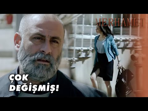 Recep, Uzaktan Narin'i İzledi - Merhamet Özel Klip