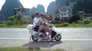 preview picture of video 'Just Three Guys on a Scooter'