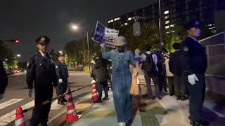 自民党本部前でのバンド活動　浜田 聡　@前参議院議員 がライブ配信中！