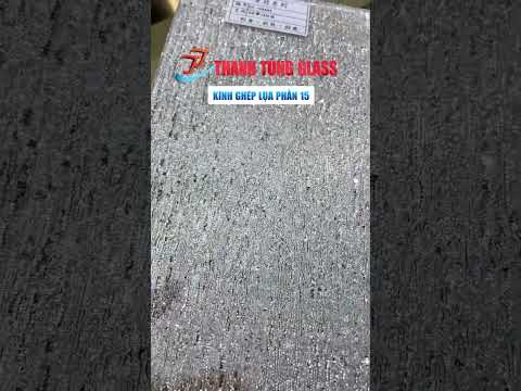 Kính đúc vân mưa ghép lụa ánh kim