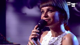 Alessandra Amoroso -  Emozioni (Lucio Battisti) - Live 2021 (HD)