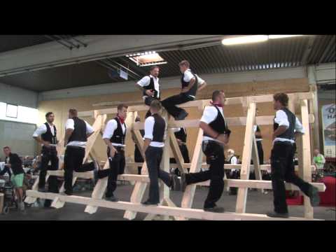 Otthaus Schwebender Dachstuhl