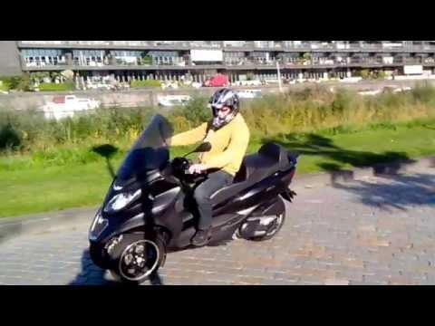 Thumbnail for Piaggio ie 500 MP3 - My First Test Drive! by Piaggio