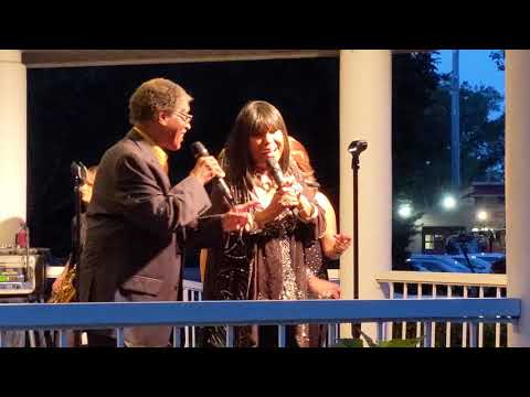Shirley Alston Reeves (Shirelles) & Richie Freeman (5 Satins) doing a musical medley.