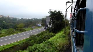 preview picture of video 'Khandala to Lonavala journey onboard Indrayani Express!!'