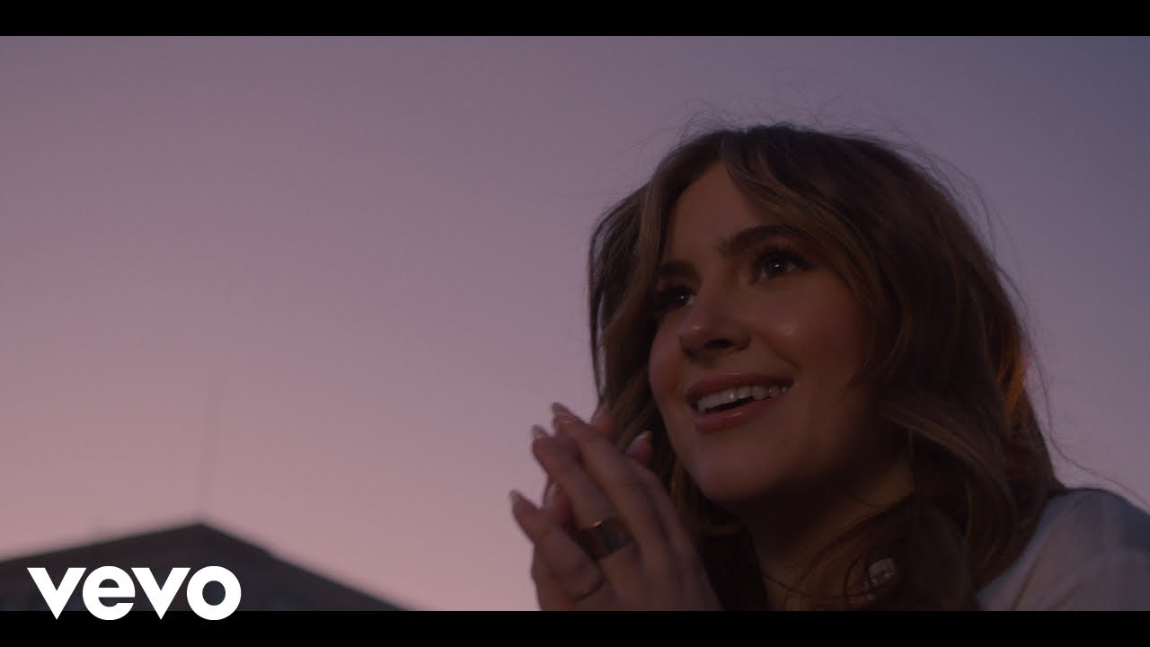 Riley Clemmons - Keep On Hoping, Christian faith video on Face of Faith