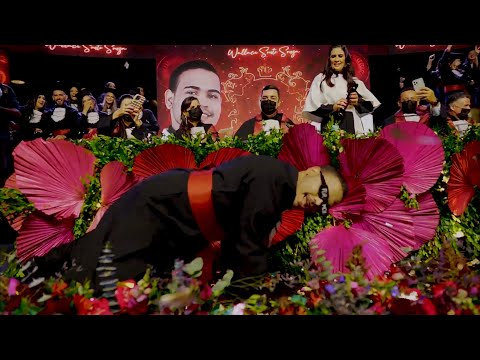 Dançando música de Anitta na formatura (Colação de Grau)