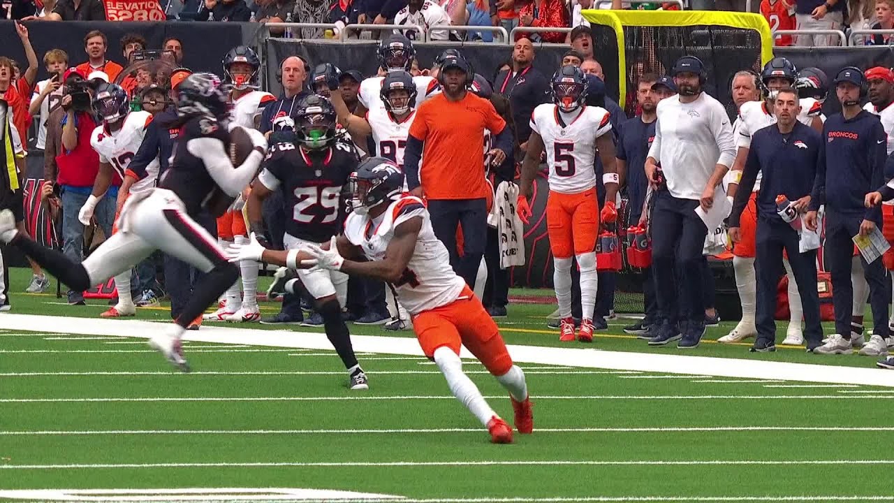 Bullock swipes Nix's pass for speedy INT