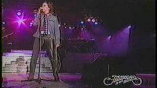 Martina McBride - 10  Love's The Only House - Jamboree In The Hills 2003