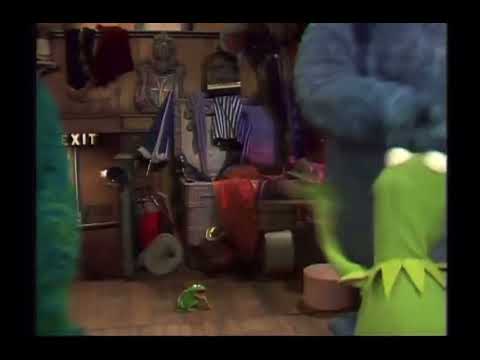 The Muppet Show - 212: Bernadette Peters - Backstage #1 (1977)