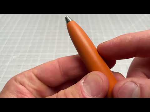 Обзор Uni ball One P — короткая, широкая гелевая ручка