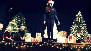 Olivia performing Have Yourself A Merry Little Christmas at the Vocal Velocity Holiday Show