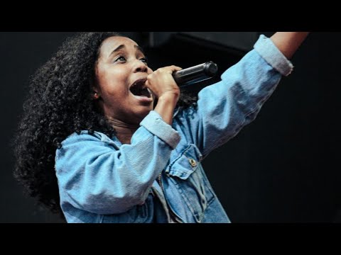 Que atmosfera nessa ministração!!!😭😭😭😭😭😭😭🙌🔥❤️