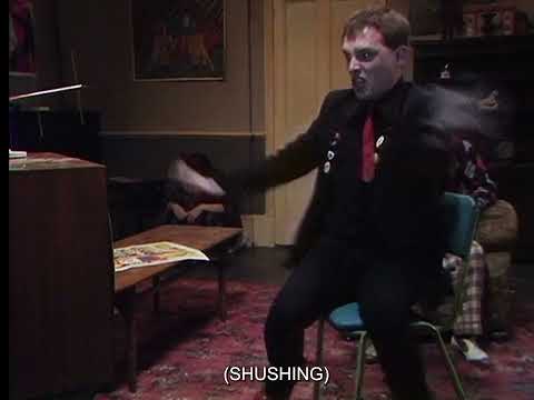 Young Ones, The S01E01: "Demolition" - Rick Shhhhhhhhh