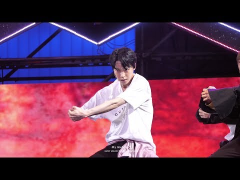 180921 PARADISE CITY FESTIVAL NCT 127 Cherry Bomb 도영 DOYOUNG focus (4K)