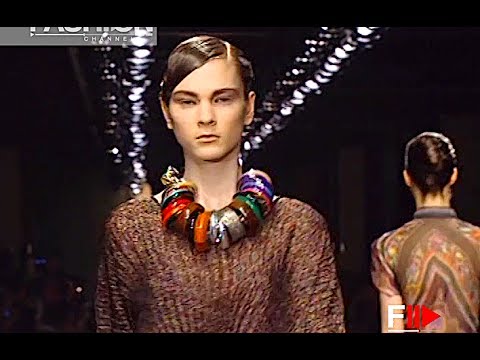 DRIES VAN NOTEN Fall 2008 2009 Paris - Fashion Channel