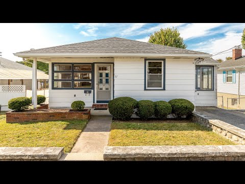 37 Millard Ave, Lynn MA - Colleen Toner - Tel: 617-438-7878