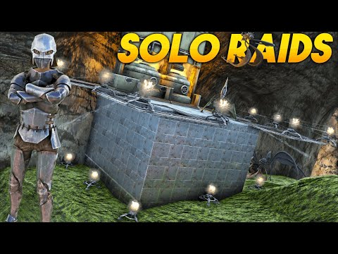 How A SOLO Survived On The Most Populated Server - ARK