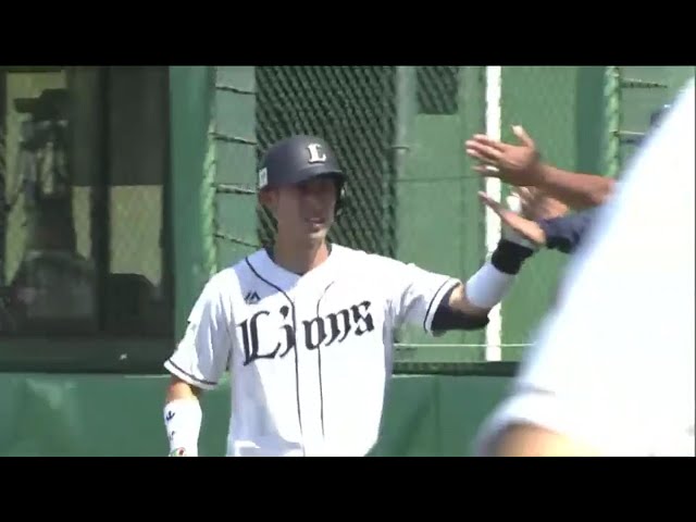 【ファーム】ライオンズ・外崎 2試合連続の先頭打者アーチ!! 2016/8/31 L-E(ファーム)