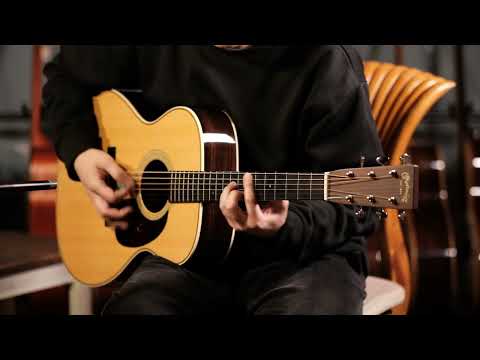 Martin OM-28 vs 000-28