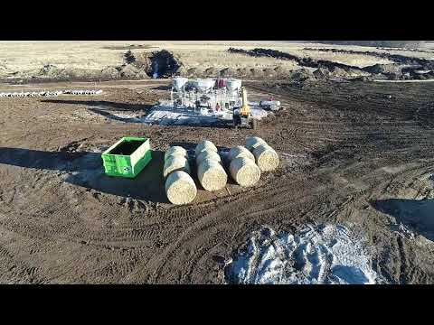 01 04 19 The Sun is out and Concrete is Pumping