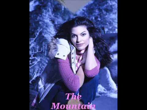 Alana De La Garza - One beautiful woman