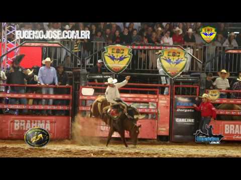 Clodovir Palata Vs Madame Lu Cia XL   Ribeirão Rodeo Music 2017