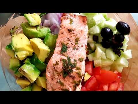 Easy Avocado Salad with Salmon