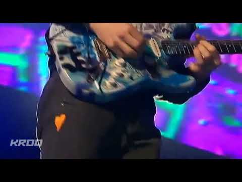 Coldplay - Paradise (Jonny's amazing guitar solo!)